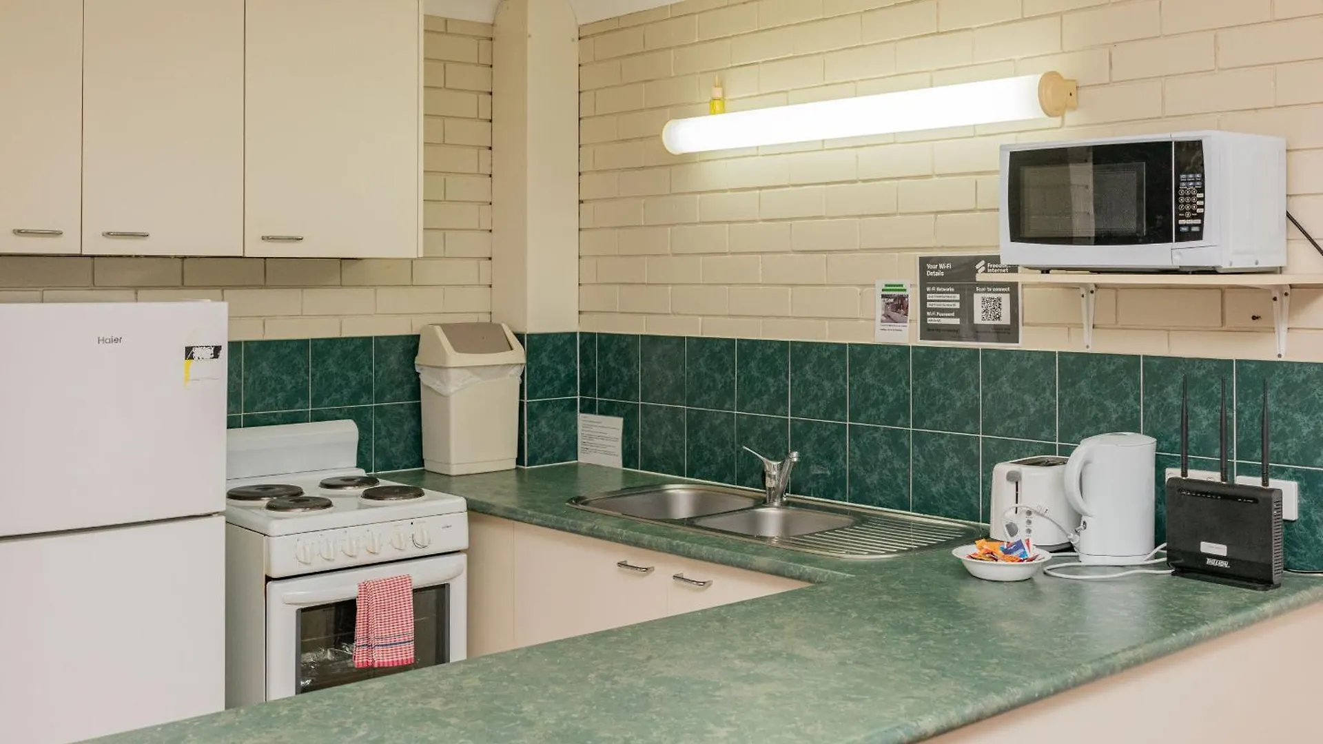 Trickett Gardens Holiday Inn Χρυσή Ακτή Ξενοδοχείο με διαμερίσματα